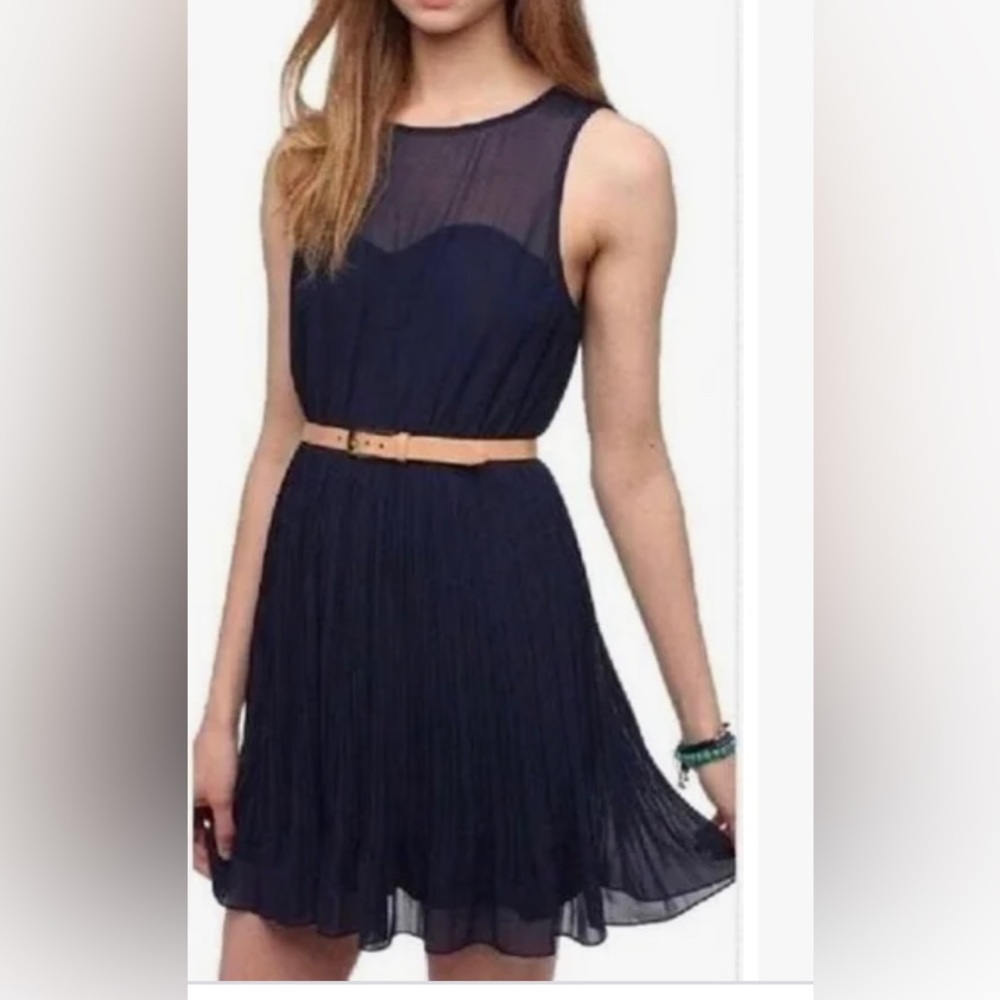 Pins & Needles (from Anthropologie) pleated navy dress size Large